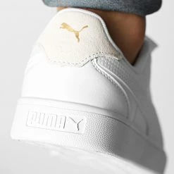 Tout neuf ✨ Baskets Puma Shuffle 309668 White White Puma Team Gold 👏 -Puma Soldes 2022 puma 249615 309668 08 20210201T161414 04