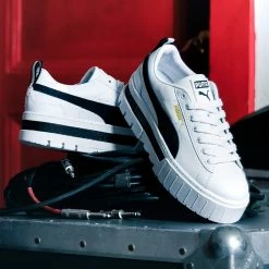 Bon marché 🔥 Baskets Femme Mayze Leather 381983 Puma White Puma Black ⭐ 13 Bon marché 🔥 Baskets Femme Mayze Leather 381983 Puma White Puma Black ⭐ -Puma Soldes 2022 puma 260935 381983 01 20210423T084231 05