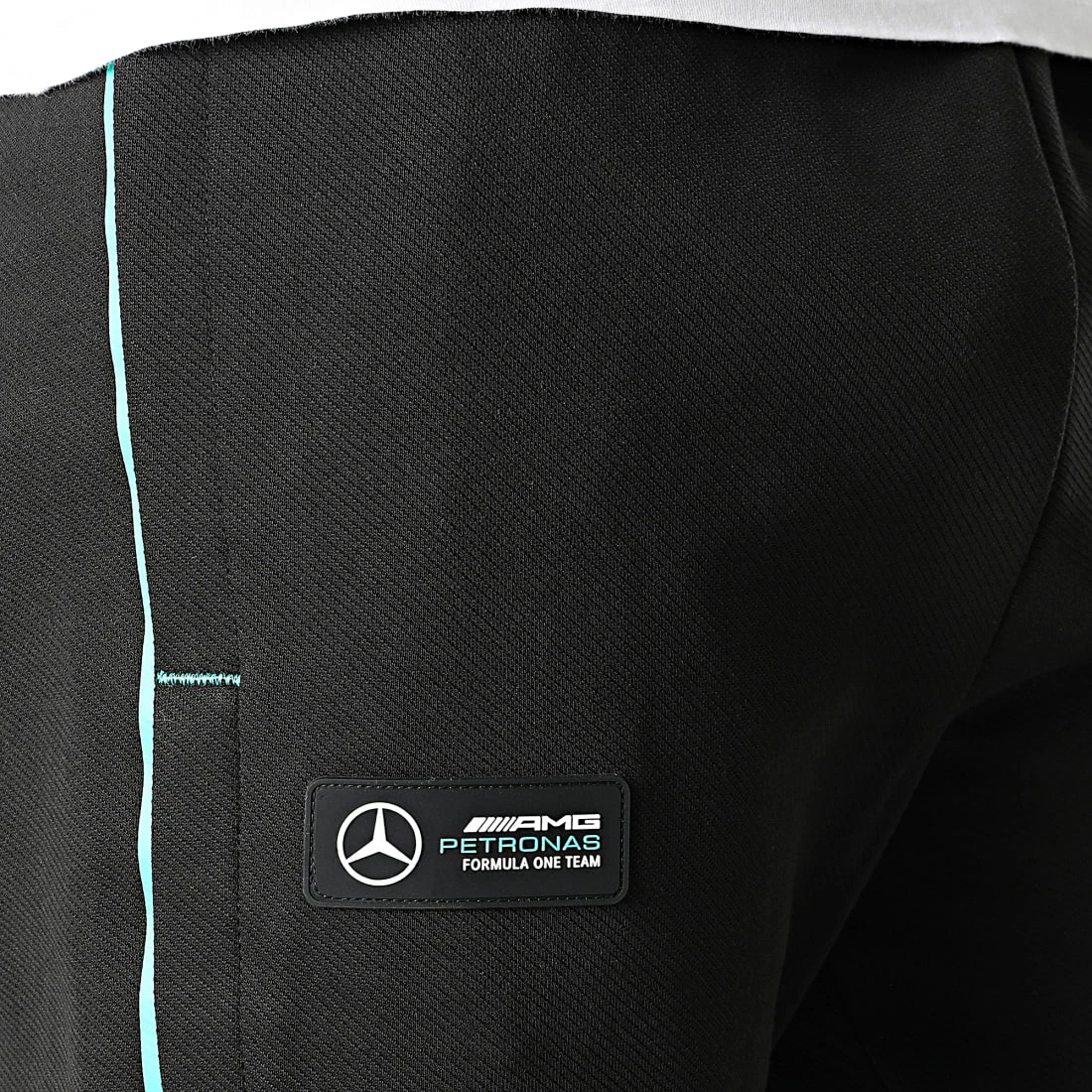 Tout neuf ⌛ Pantalon Jogging A Bandes Mercedes AMG Petronas 533608 Noir de Puma ❤️ 4 Tout neuf ⌛ Pantalon Jogging A Bandes Mercedes AMG Petronas 533608 Noir de Puma ❤️ – Image 2