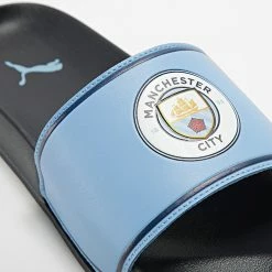 Le moins cher 🌟 Claquettes Leadcat 2 Manchester City New Navy Team Light Blue de Puma 🛒 -Puma Soldes 2022 puma 303283 106845 01 20220223T155953 03