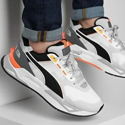 Meilleur prix 🧨 Baskets Mirage Sport Tech 383107 White Black Castlerock de Puma 😀