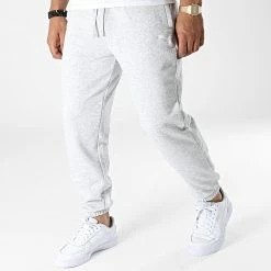 De gros 😉 Pantalon Jogging Classic Small Logo 535597 Gris Chiné de Puma ✨