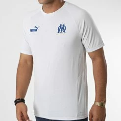 Meilleure affaire 💯 Tee 👚 Shirt OM Casuals 767298 Gris Clair Doré de Puma 🥰