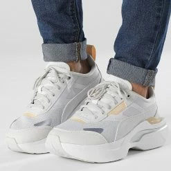 Meilleure vente 🌟 Baskets Femme Kosmo Metallic 384892 Nimbuscloud Natural Vachetta de Puma 🥰
