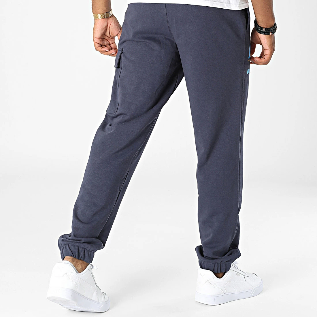 Promo ✨ Pantalon Jogging OM Football Culture 767316 Bleu Marine Doré de Puma ⭐ 6 Promo ✨ Pantalon Jogging OM Football Culture 767316 Bleu Marine Doré de Puma ⭐ – Image 4