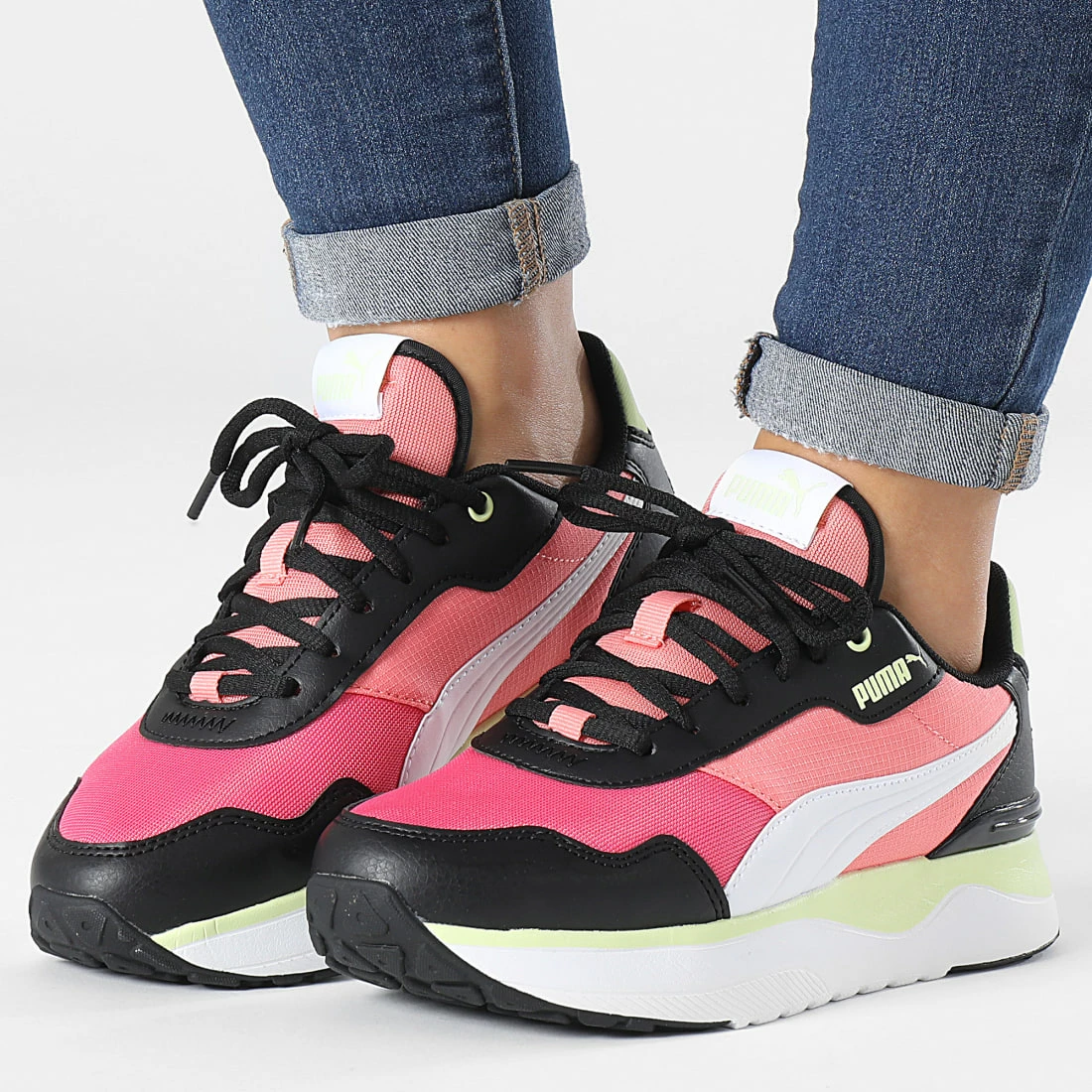Budget ✔️ Baskets Femme R78 Voyage 380729 Black White Carnation Pink de Puma 👍 3 Budget ✔️ Baskets Femme R78 Voyage 380729 Black White Carnation Pink de Puma 👍