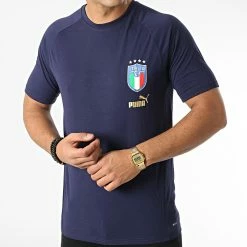 Le moins cher 💯 Tee 👕 Shirt FIGC Coach Casuals 767119 Bleu Marine Doré de Puma ✔️