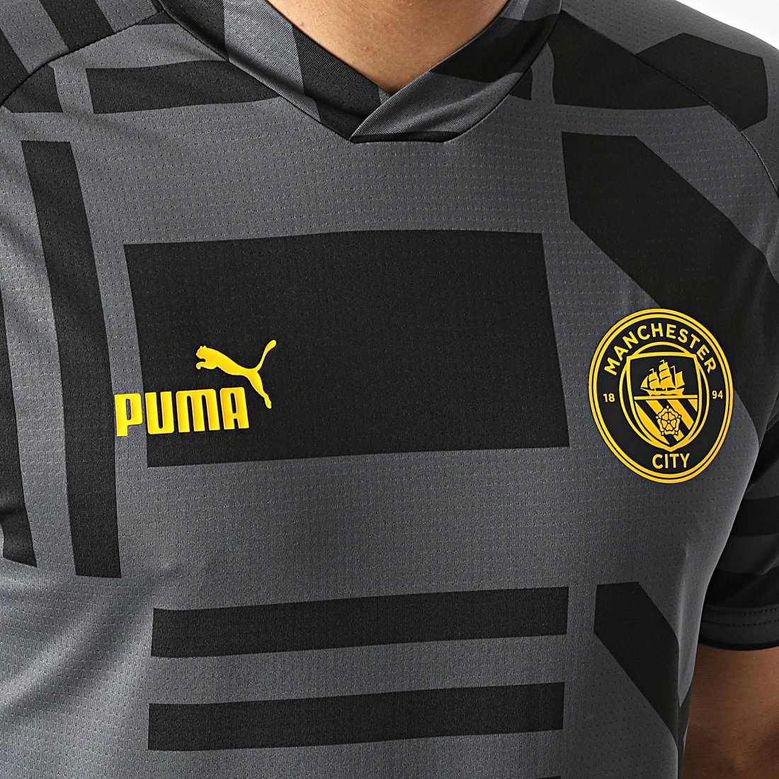Promo 💯 Tee 👕 Shirt De Sport Manchester City Prematch 767778 Gris Noir de Puma ⭐ 4 Promo 💯 Tee 👕 Shirt De Sport Manchester City Prematch 767778 Gris Noir de Puma ⭐ – Image 2
